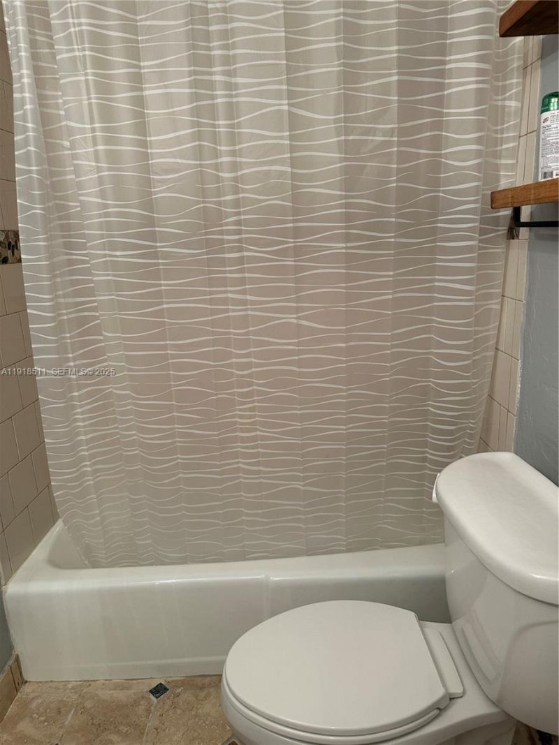 1501 NE 191st St, Unit C118, Miami, FL 33179 Photo