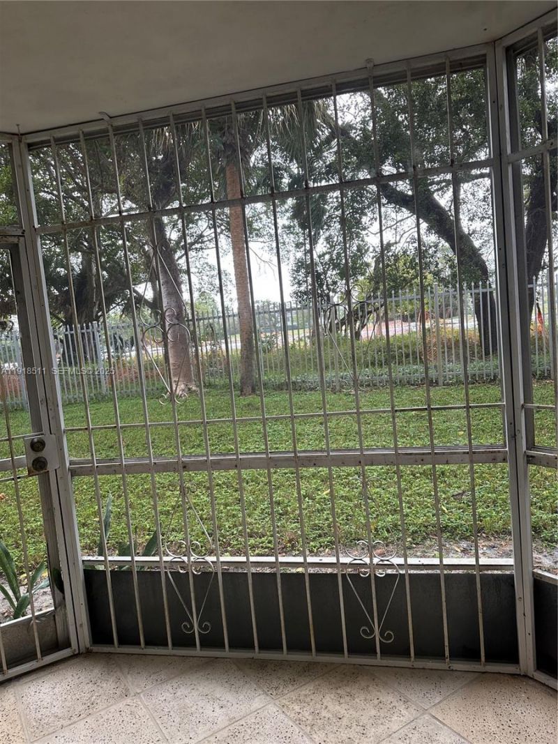 1501 NE 191st St, Unit C118, Miami, FL 33179 Photo