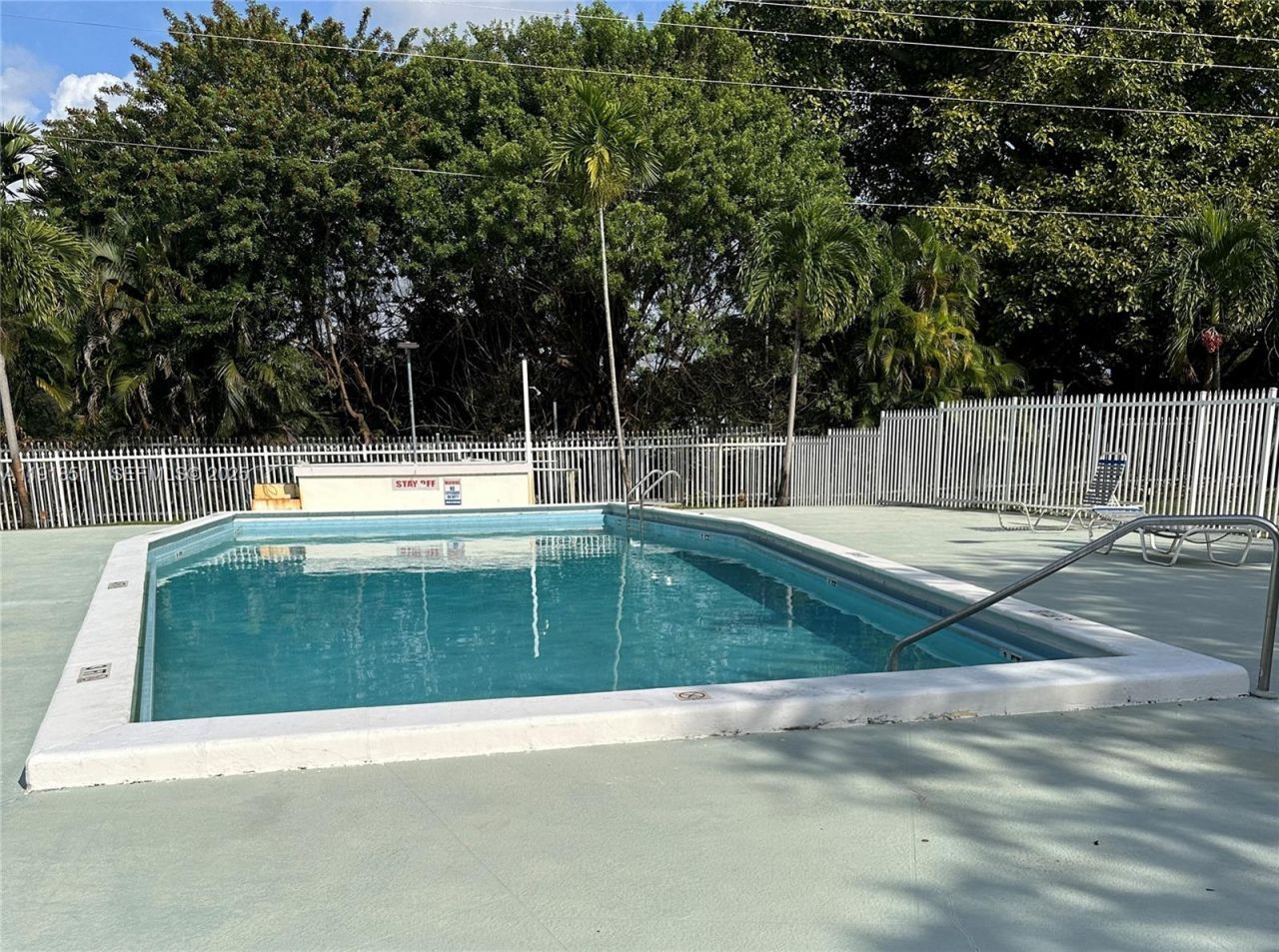 1501 NE 191st St, Unit C118, Miami, FL 33179 Photo