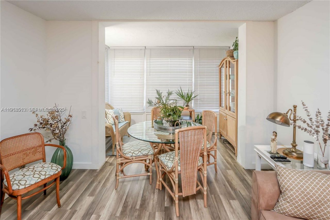 9150 Lime Bay Blvd, Unit 212, Tamarac, FL 33321 Photo