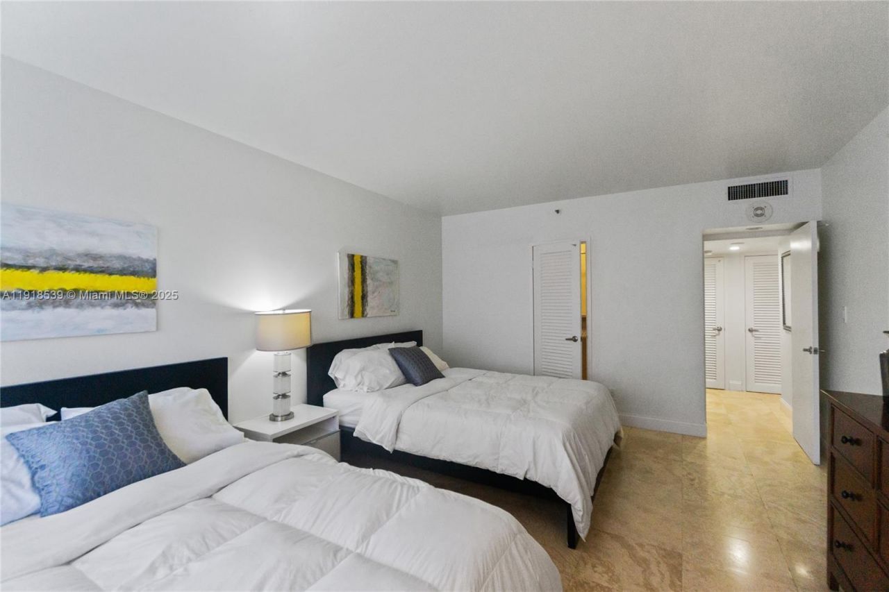 Please Call For Address, Unit 302, Miami Beach, FL 33139 Photo