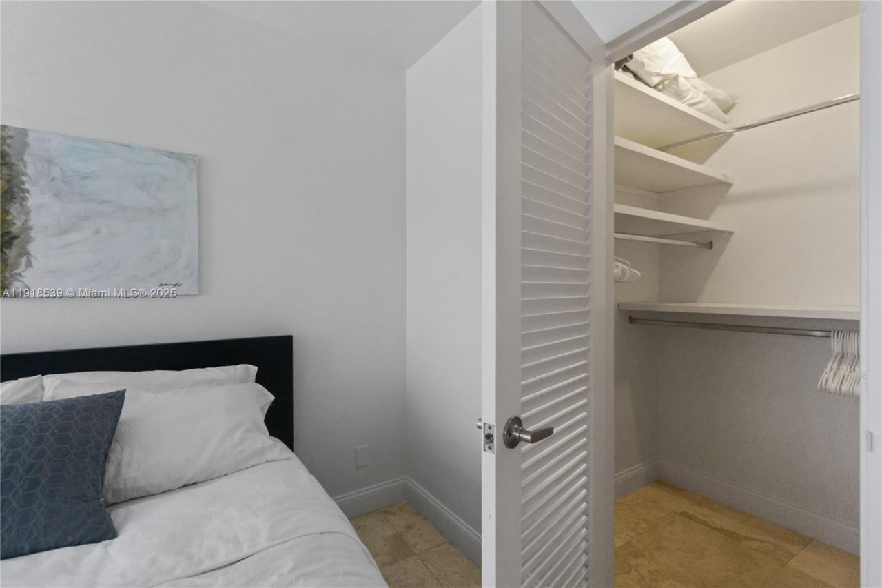 Please Call For Address, Unit 302, Miami Beach, FL 33139 Photo