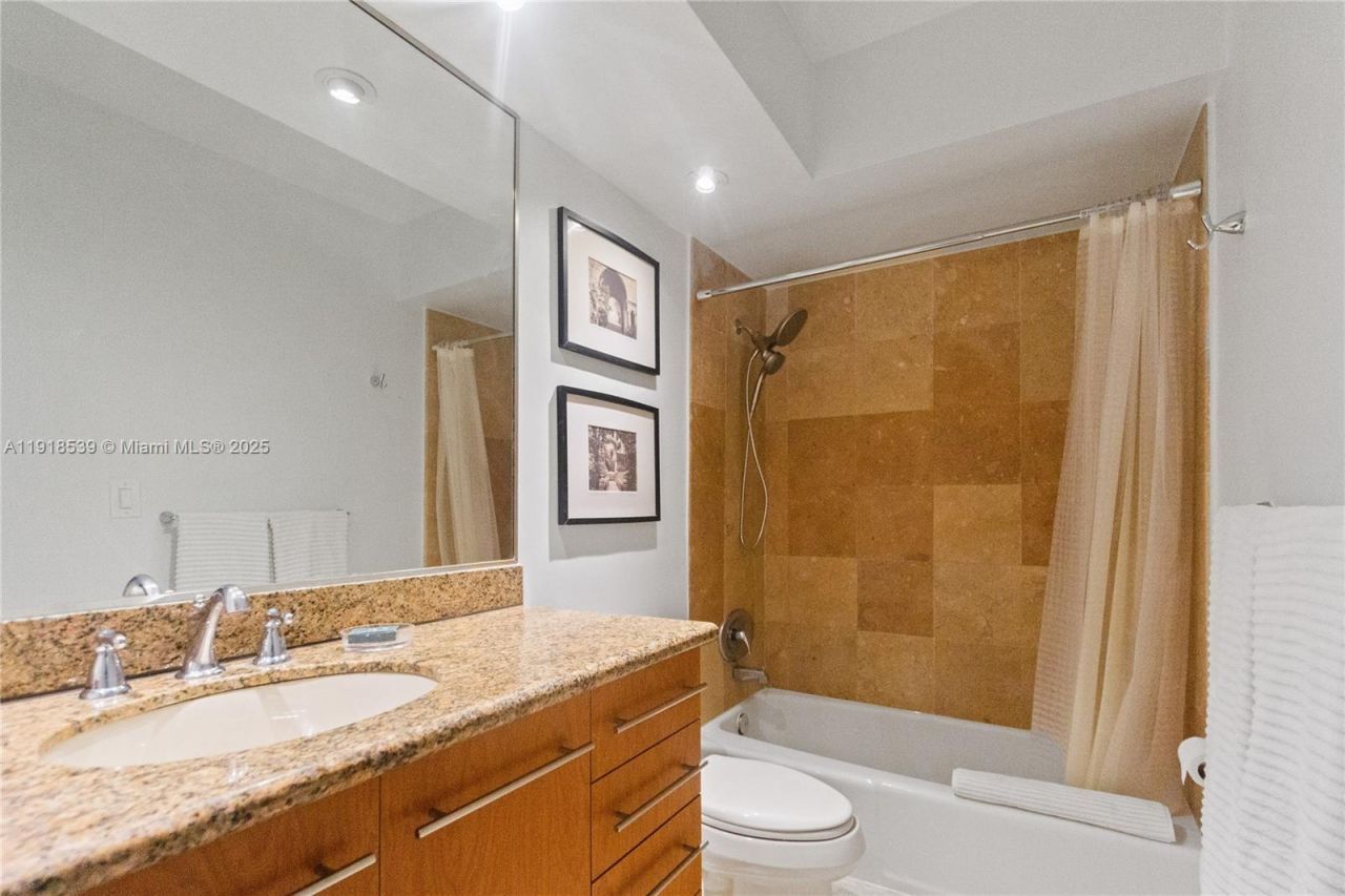 Please Call For Address, Unit 302, Miami Beach, FL 33139 Photo