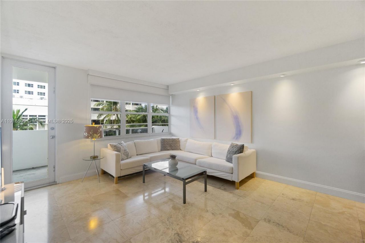 Please Call For Address, Unit 302, Miami Beach, FL 33139 Photo