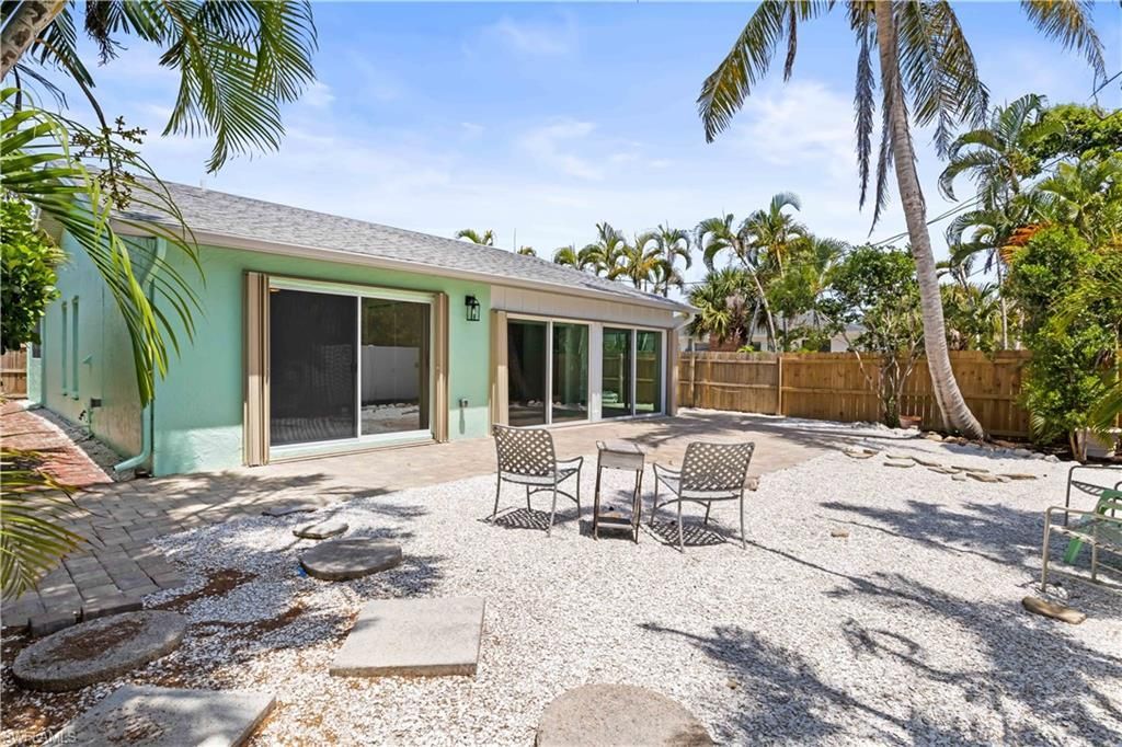 534 Piedmont Rd, Sanibel, FL 33957 Photo