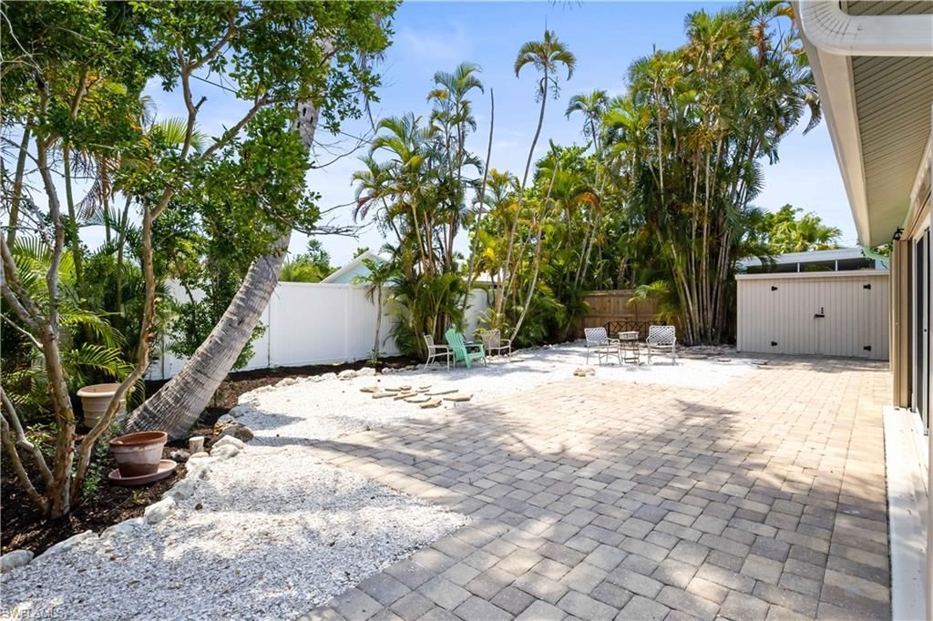 534 Piedmont Rd, Sanibel, FL 33957 Photo