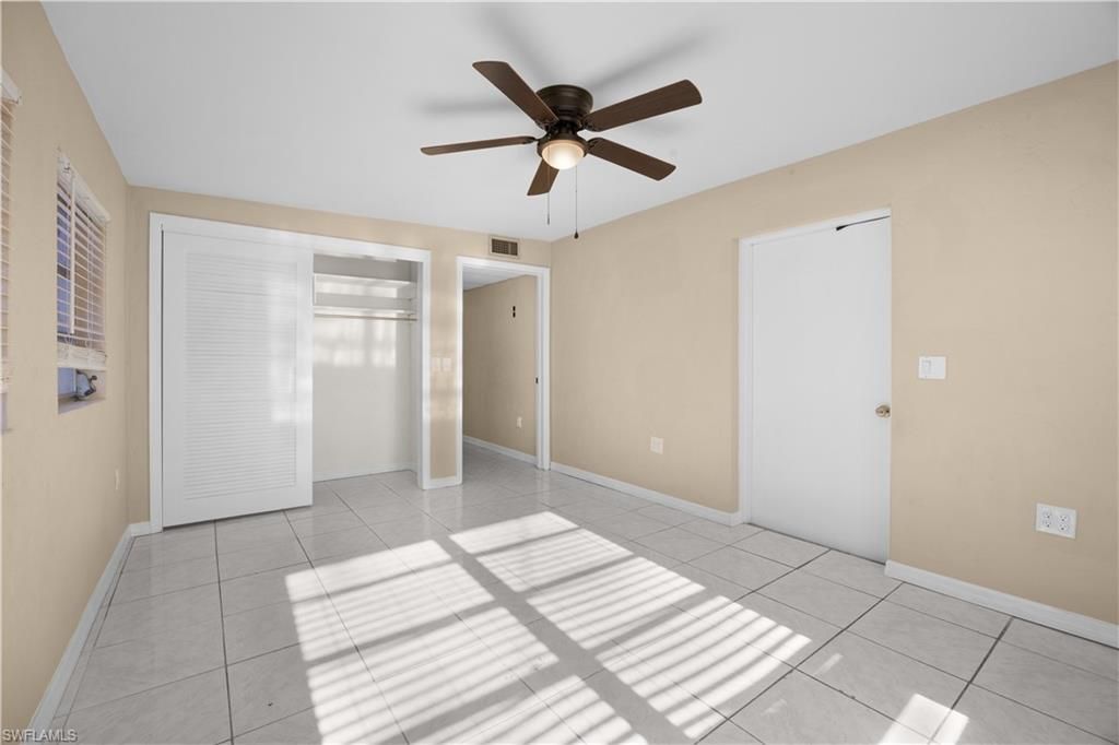 275 Lakeview Dr, North Fort Myers, FL 33917 Photo