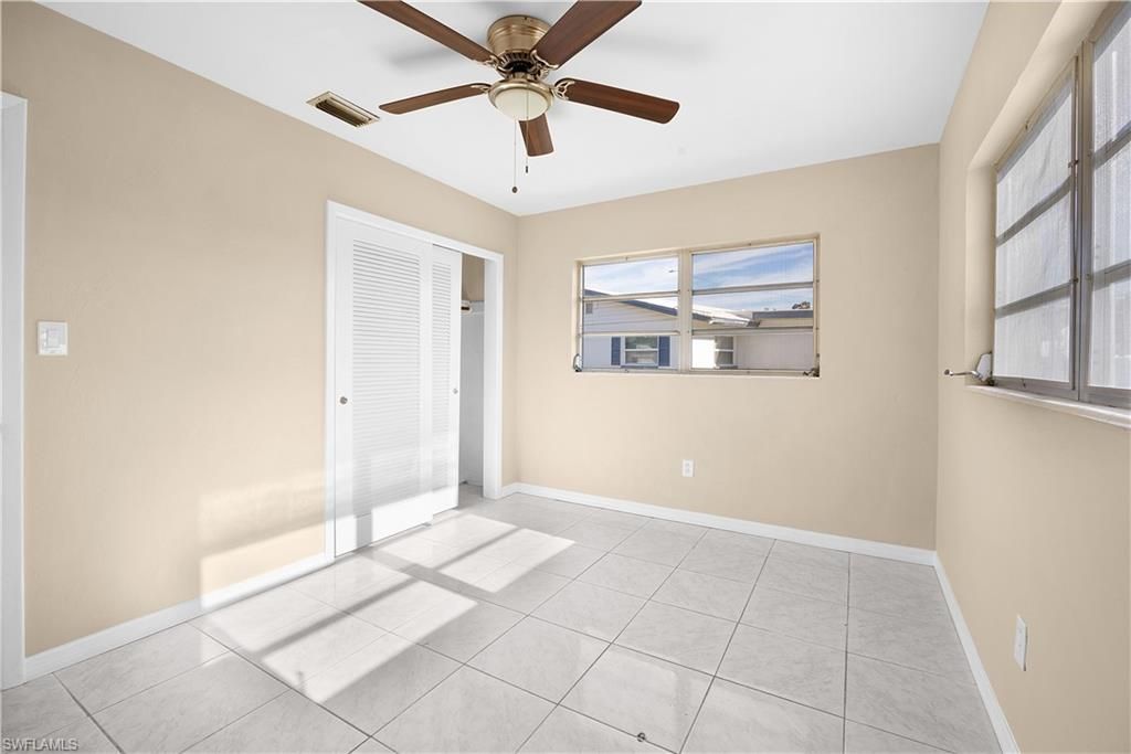 275 Lakeview Dr, North Fort Myers, FL 33917 Photo