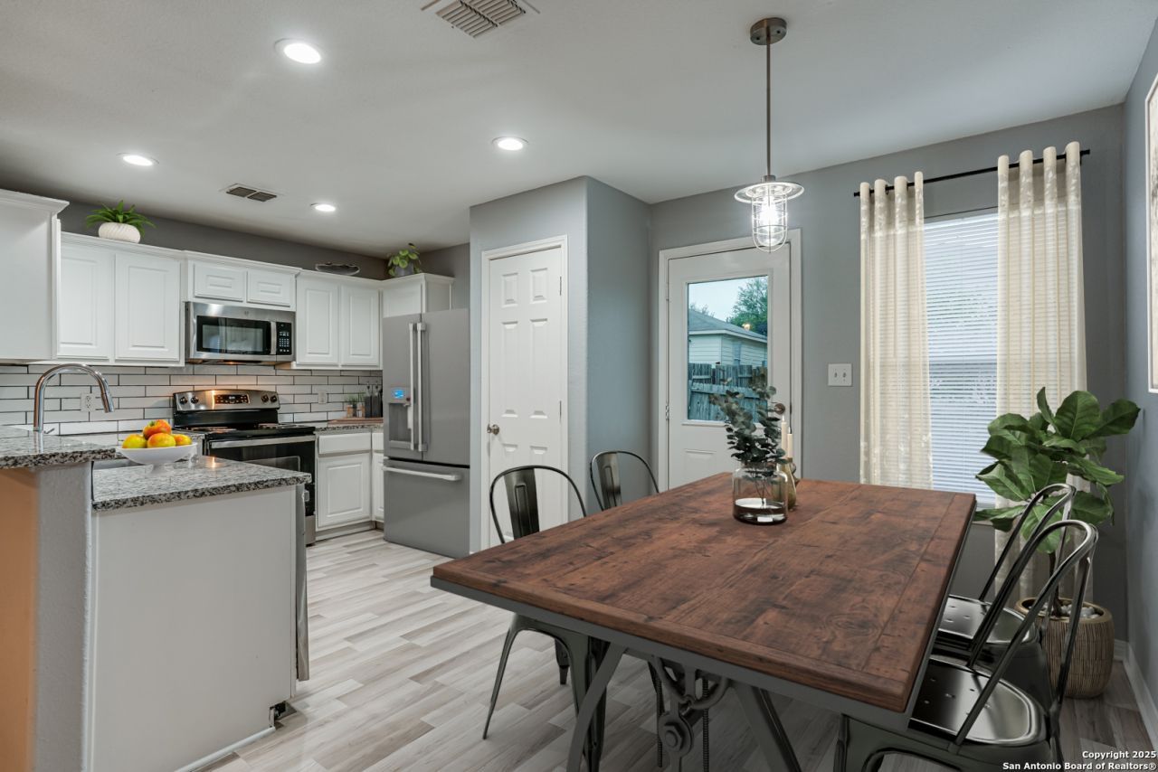 5719 Hickory Cyn, San Antonio, TX 78252 Main Photo