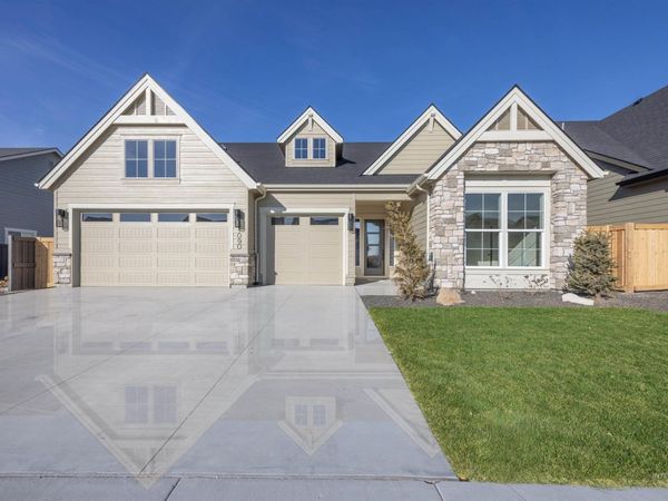 1090 E Crescendo St, Meridian, ID 83642