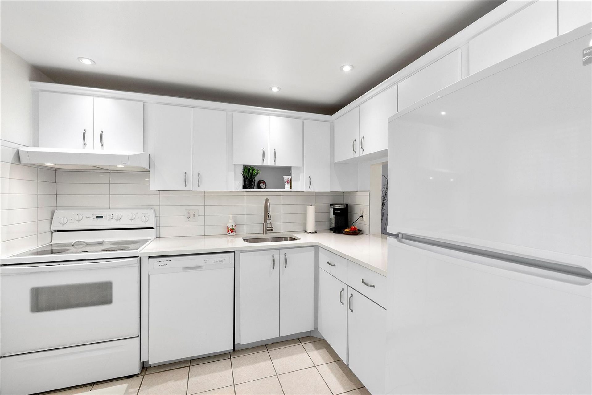 7807 Golf Circle Drive, Unit 211, Margate, FL 33063 Photo