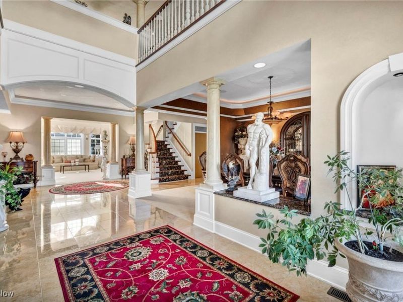 1524 Eagle Watch Street NE, Canton, OH 44721 Photo 4