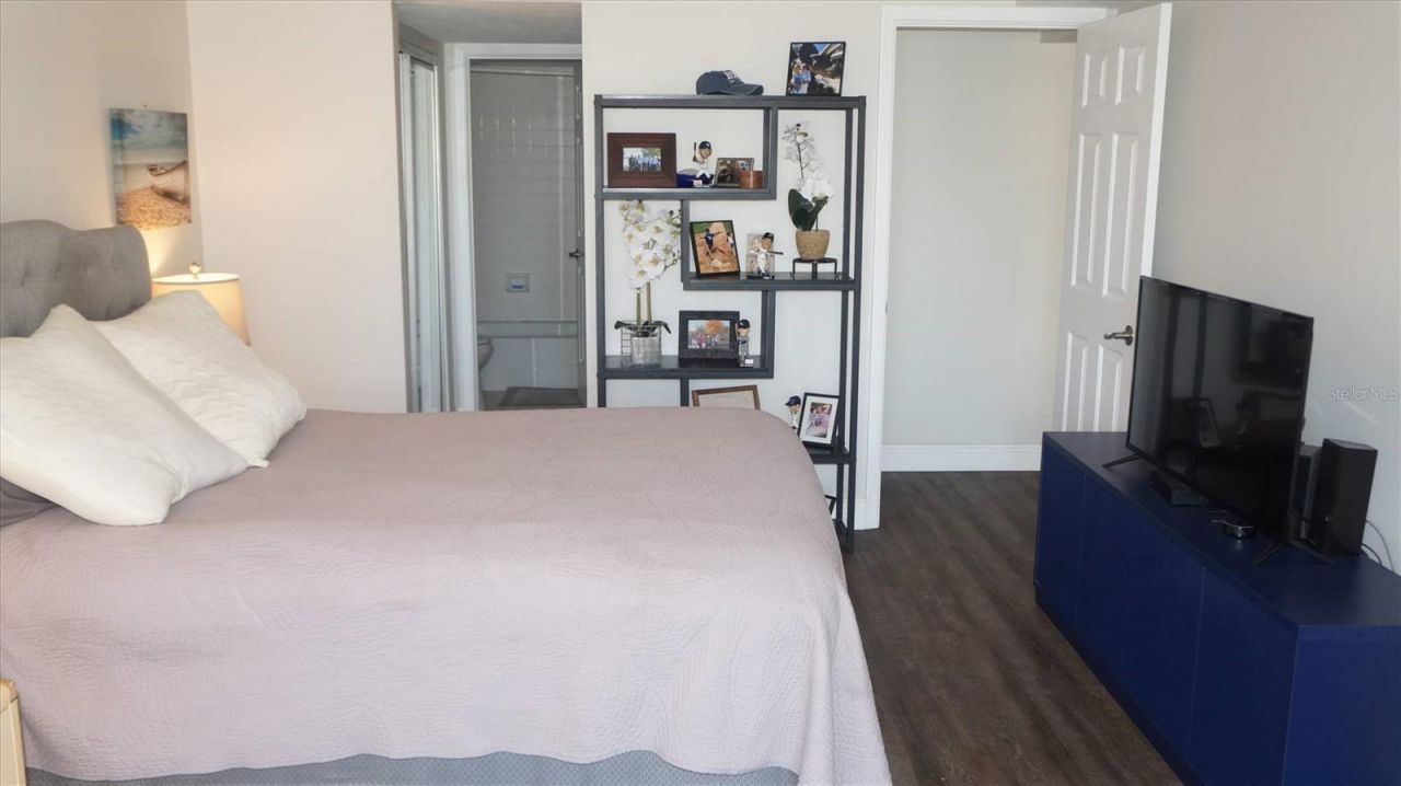 7530 Sunshine Skyway Lane S, Unit 115, Saint Petersburg, FL 33711 Photo