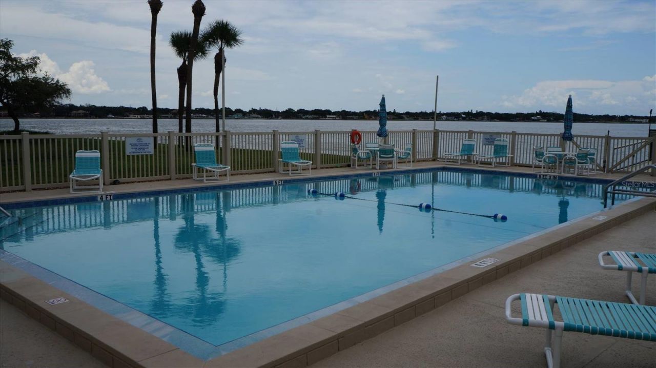 7530 Sunshine Skyway Lane S, Unit 115, Saint Petersburg, FL 33711 Photo