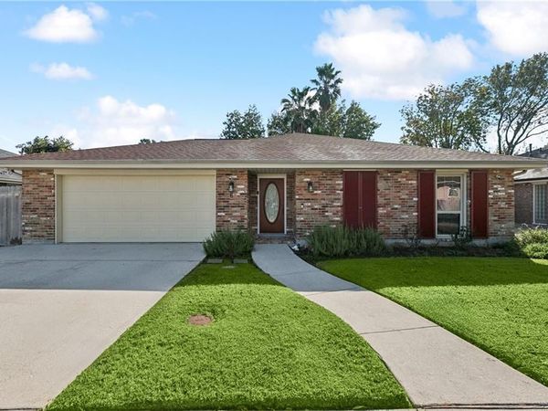 6 MERCUREY Drive, Kenner, LA 70065