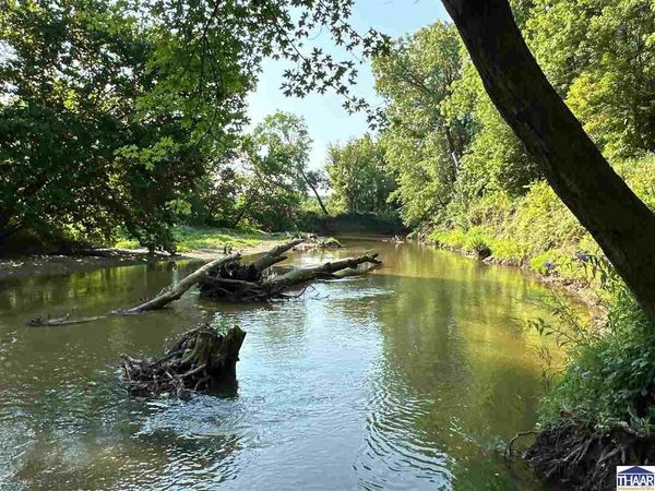 Garton Road, Clinton, IN 47842