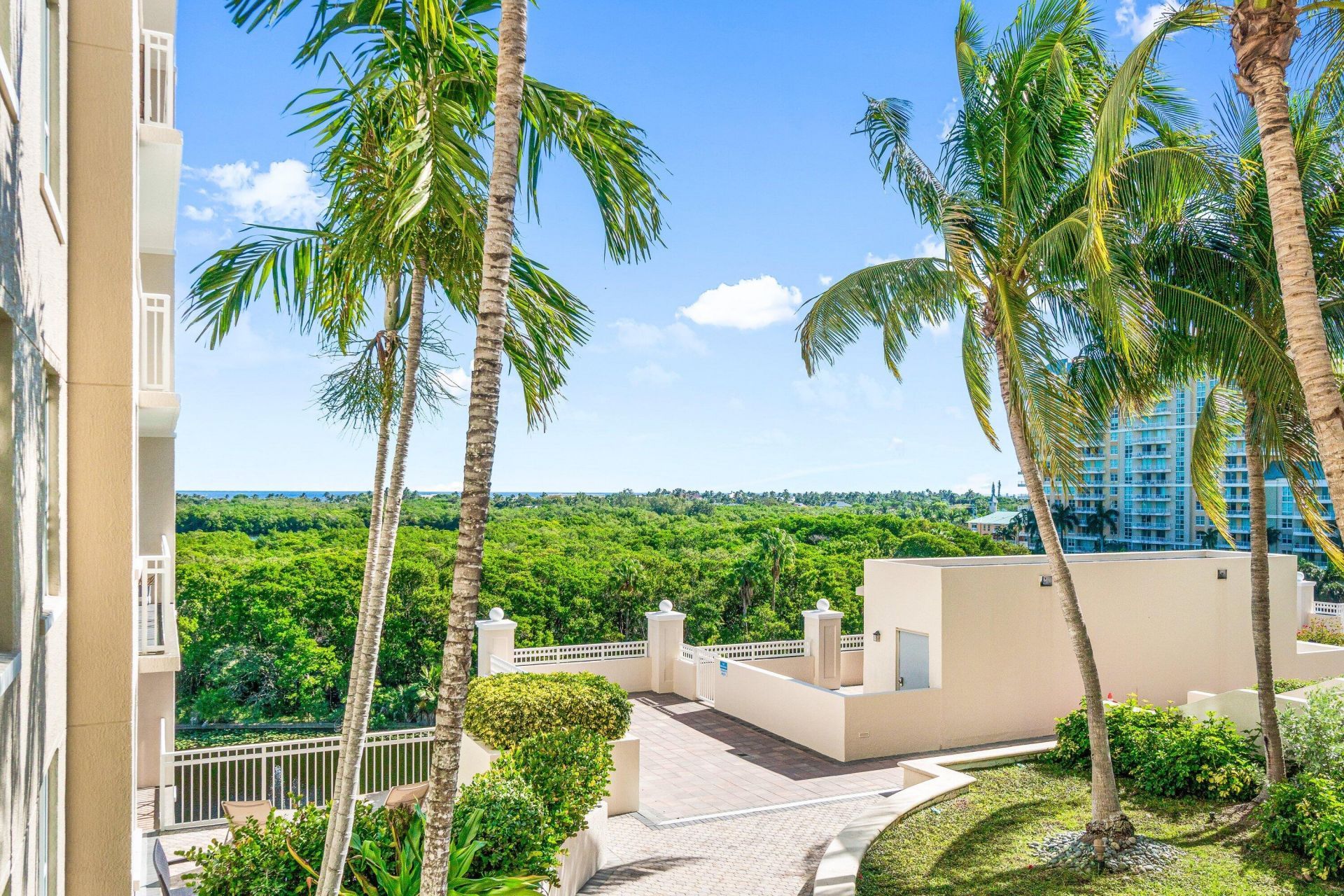 450 N Federal Highway, Unit 610, Boynton Beach, FL 33435 Photo