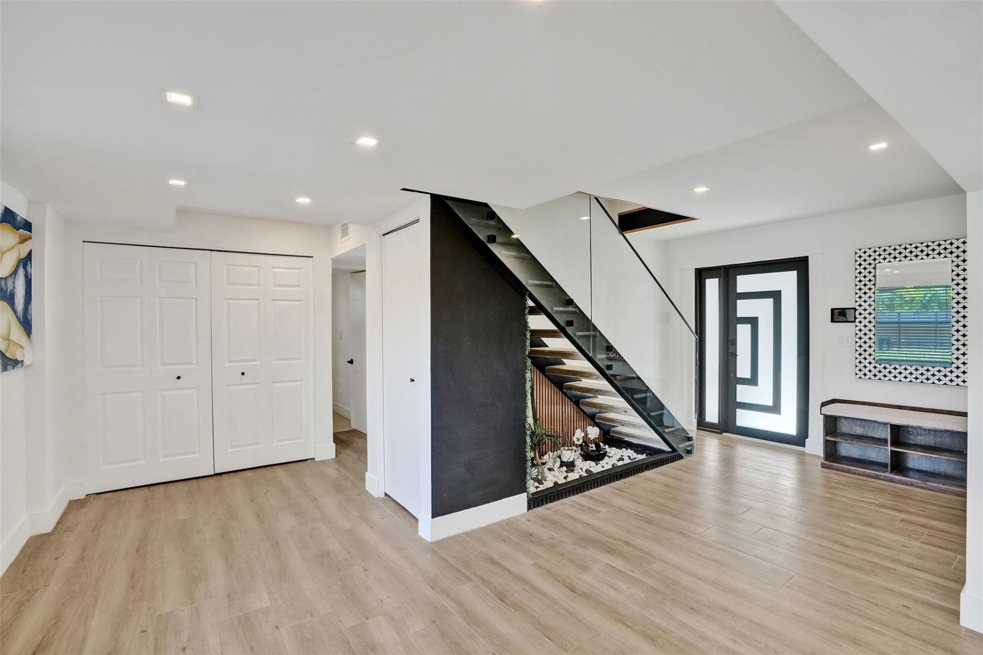 701 NE 164th Street, Miami, FL 33162 Photo