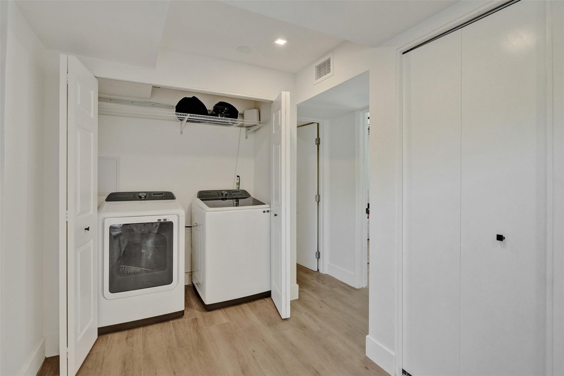 701 NE 164th Street, Miami, FL 33162 Photo