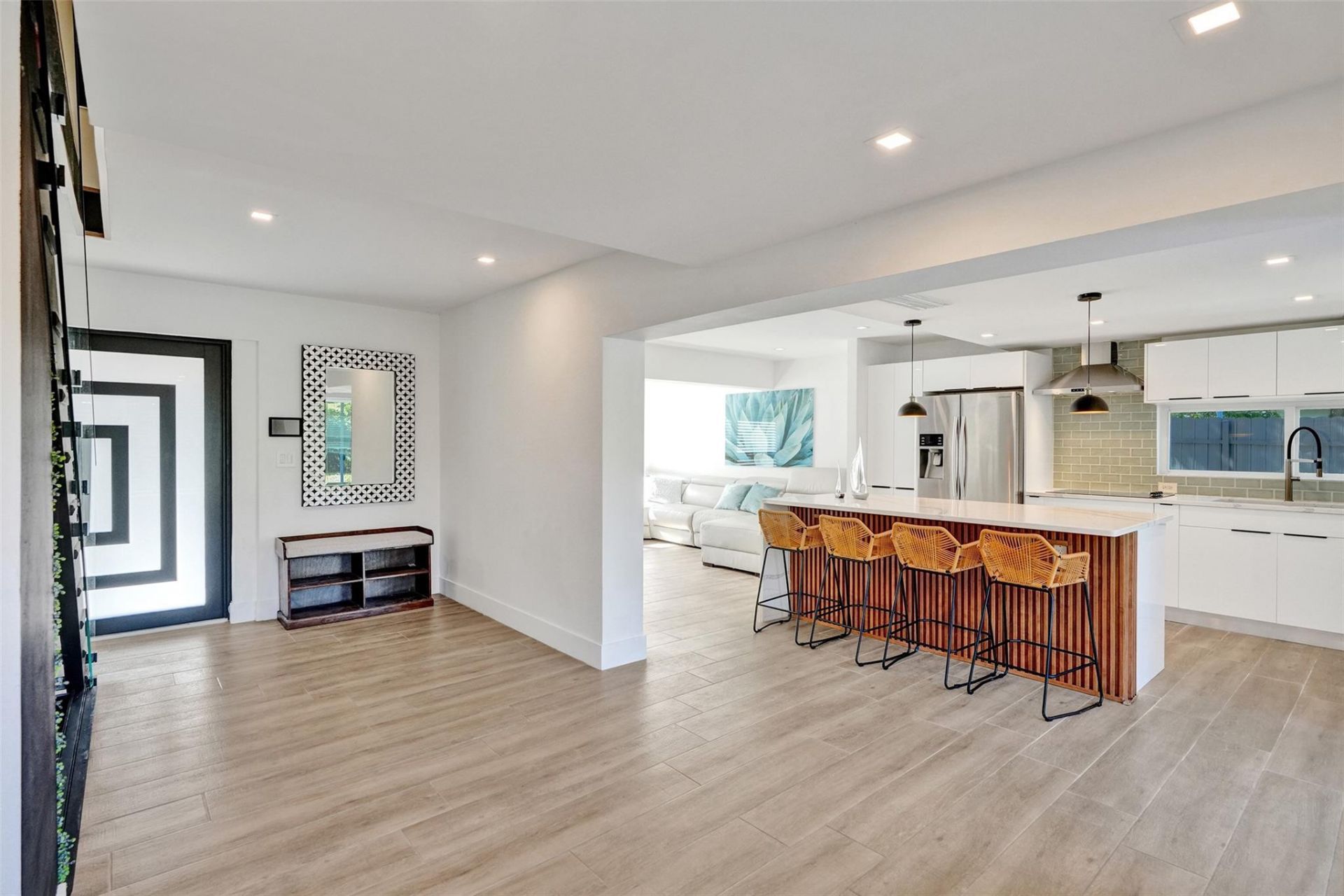 701 NE 164th Street, Miami, FL 33162 Photo