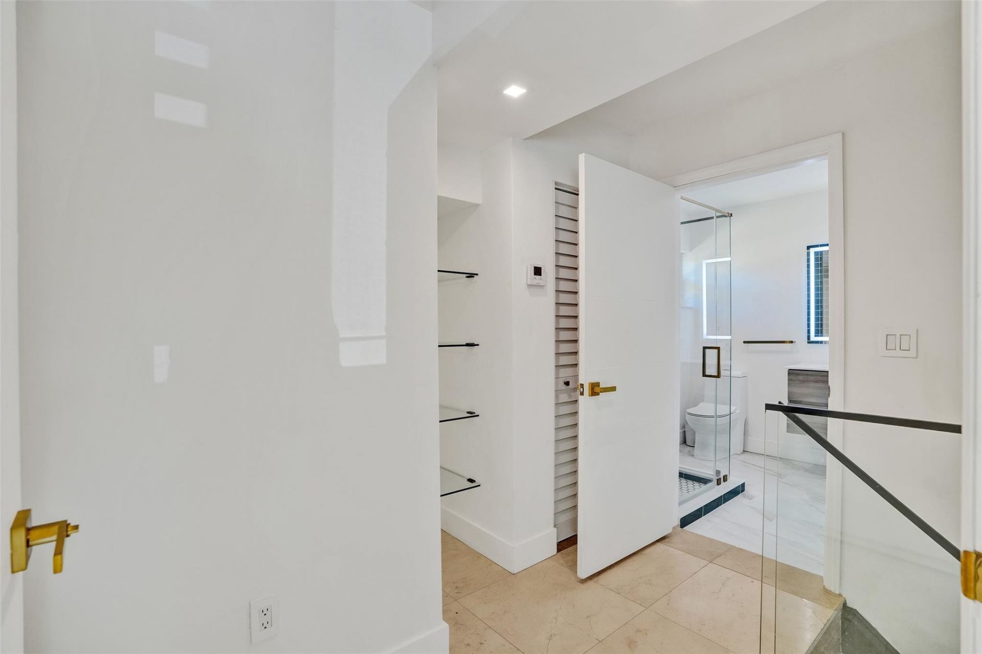 701 NE 164th Street, Miami, FL 33162 Photo