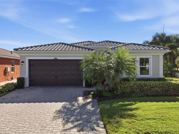 12106 PERENNIAL PLACE, LAKEWOOD RANCH, FL 34211