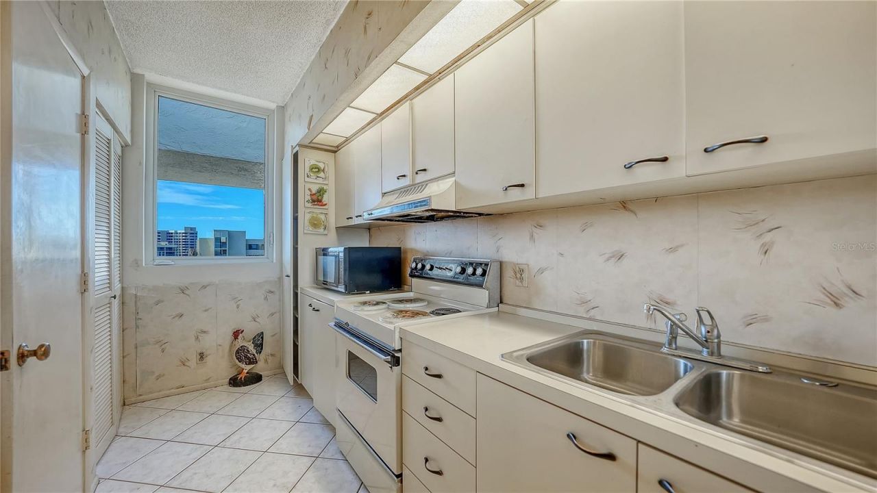 1065 Gulf Of Mexico Drive, Unit 603, Longboat Key, FL 34228 Photo
