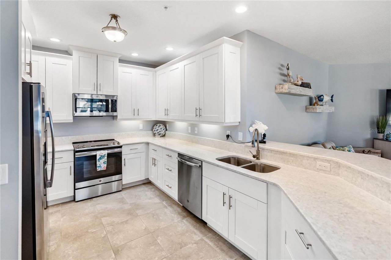 7840 34th Avenue W, Unit 103, Bradenton, FL 34209 Photo