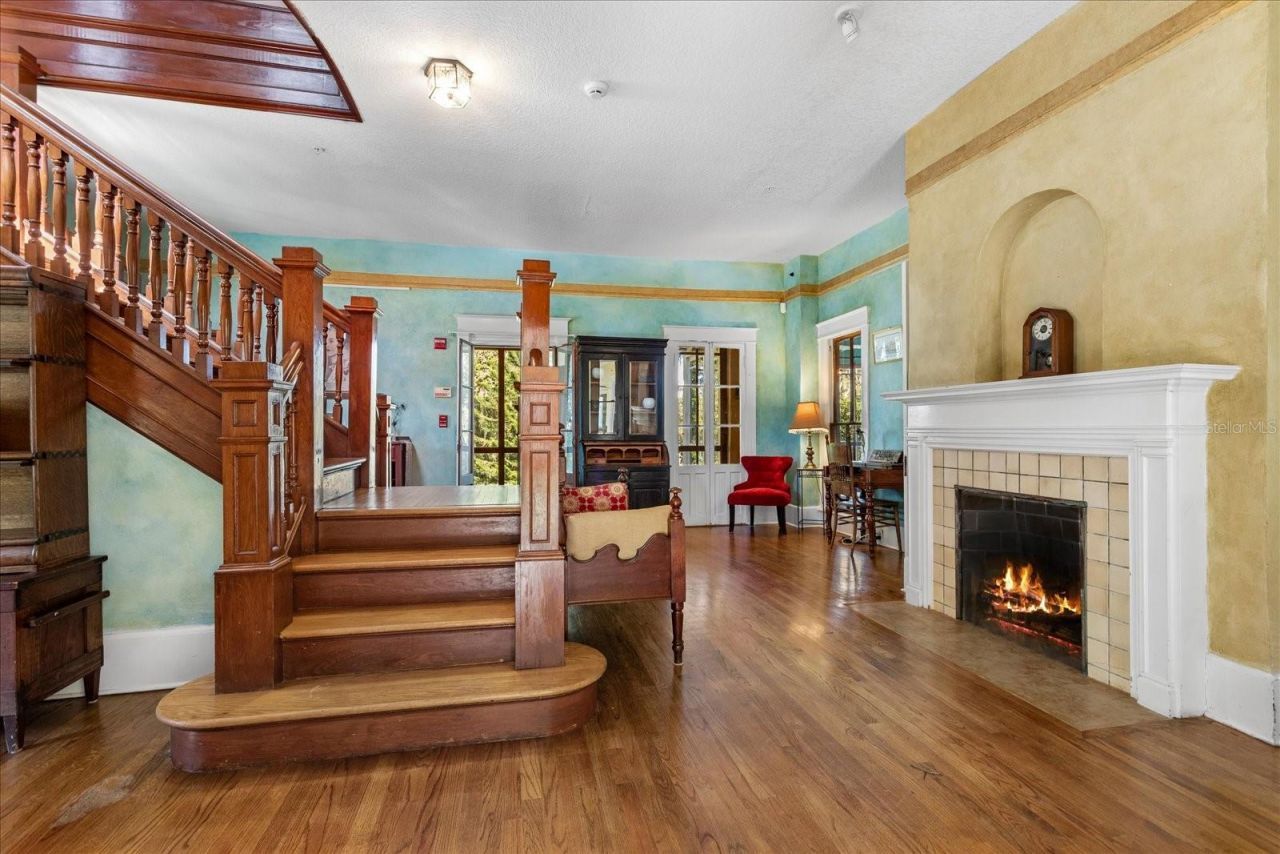 620 N Tubb Street, Oakland, FL 34760 Photo