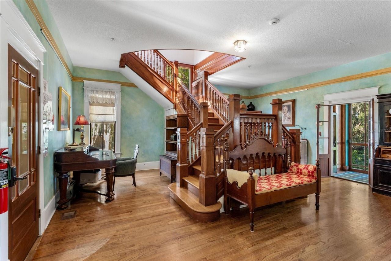 620 N Tubb Street, Oakland, FL 34760 Photo