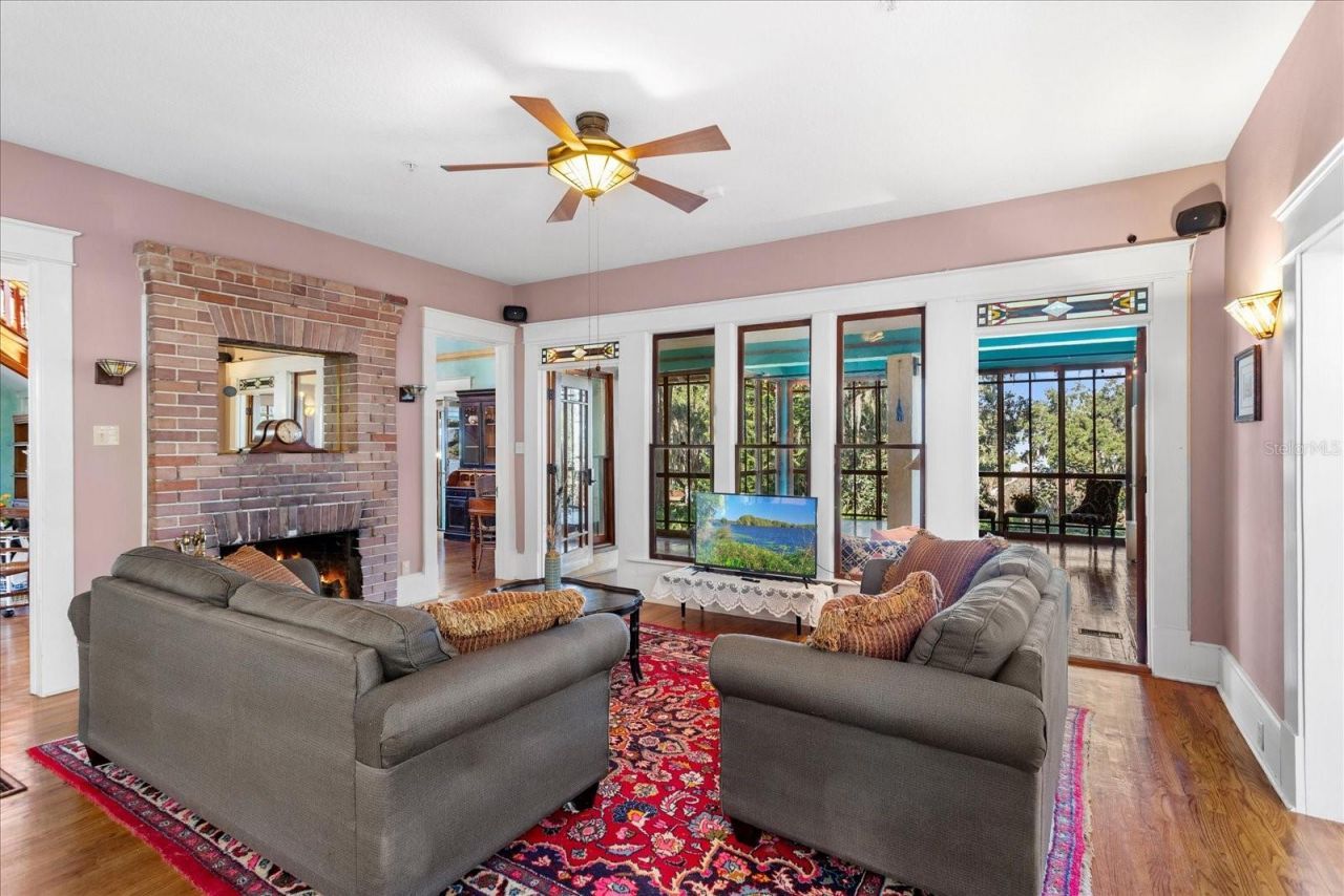 620 N Tubb Street, Oakland, FL 34760 Photo