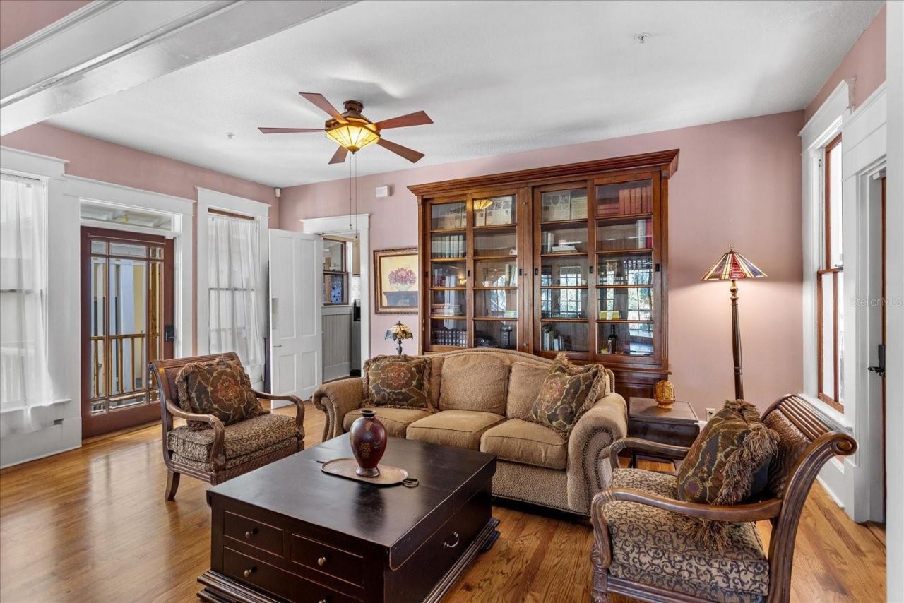 620 N Tubb Street, Oakland, FL 34760 Photo