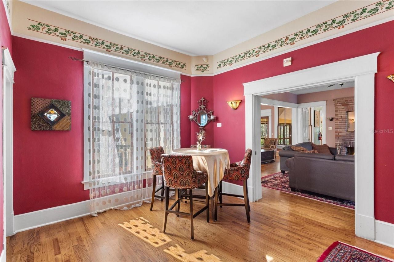 620 N Tubb Street, Oakland, FL 34760 Photo