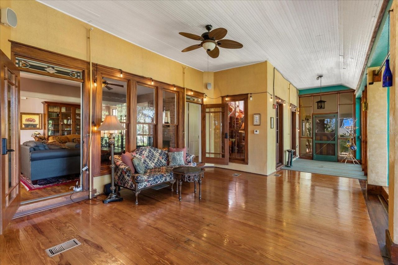 620 N Tubb Street, Oakland, FL 34760 Photo