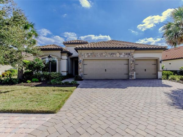 7143 WHITTLEBURY TRAIL, BRADENTON, FL 34202