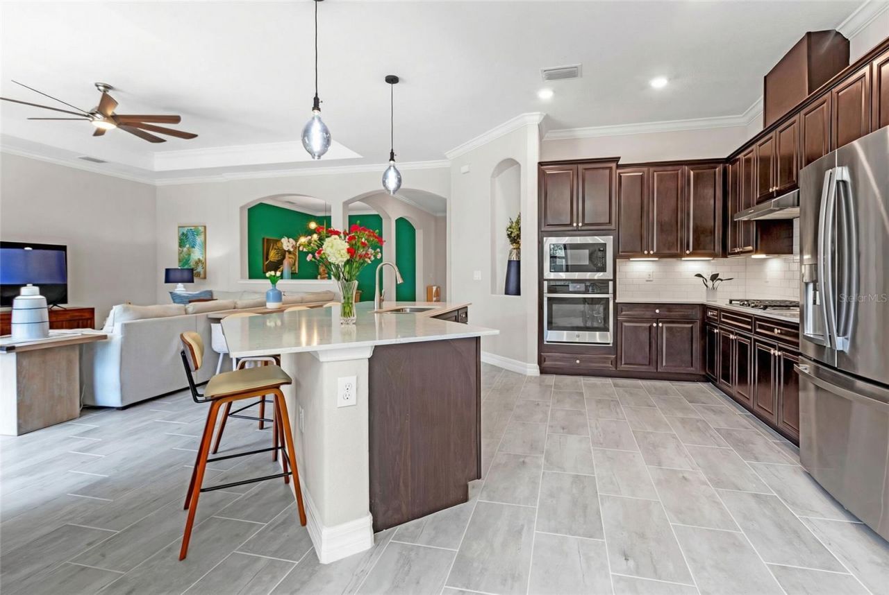 7143 Whittlebury Trail, Bradenton, FL 34202 Photo