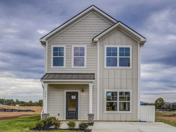 4201 Gambrel Oaks Street, Blountville, TN 37617