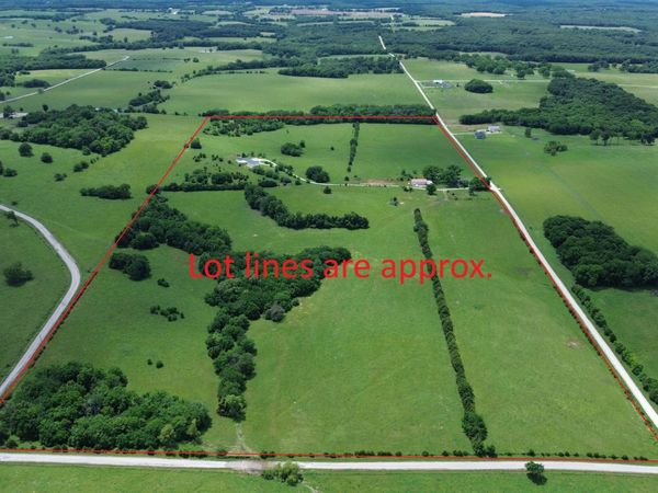 1672 E 355th Road, Bolivar, MO 65613