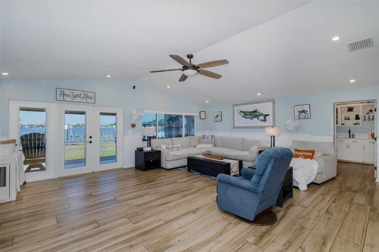 8211 Hayward Lane, Port Richey, FL 34668 Photo