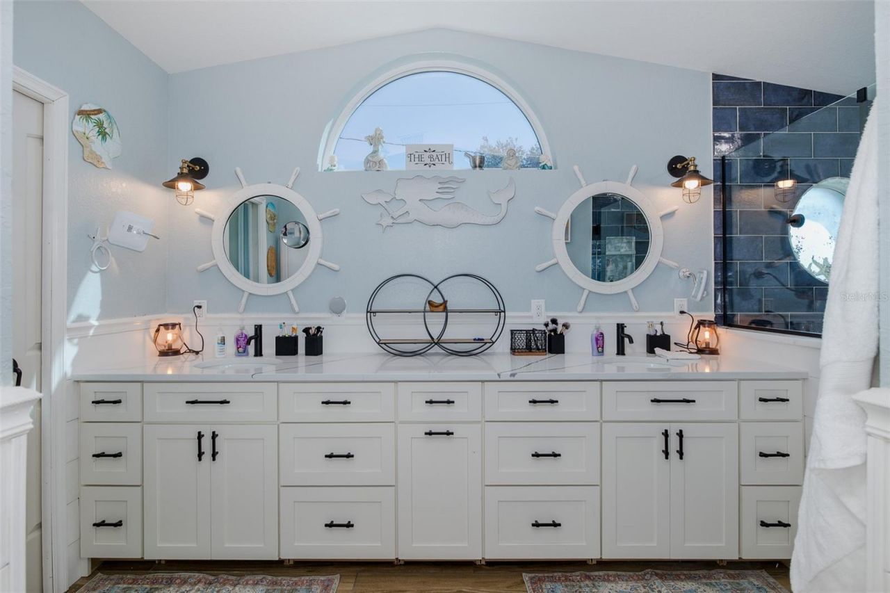 8211 Hayward Lane, Port Richey, FL 34668 Photo