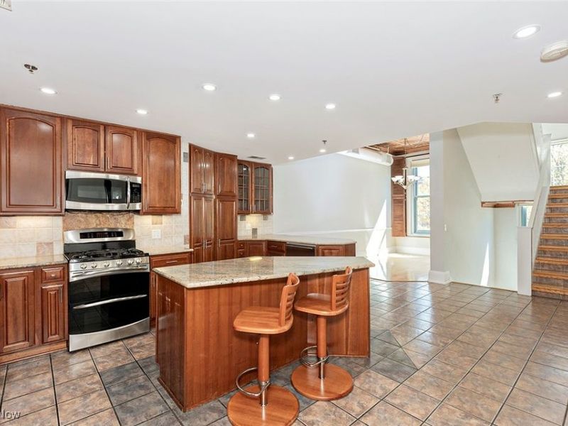 408 W Saint Clair Avenue, Unit 226, Cleveland, OH 44113 Photo 15