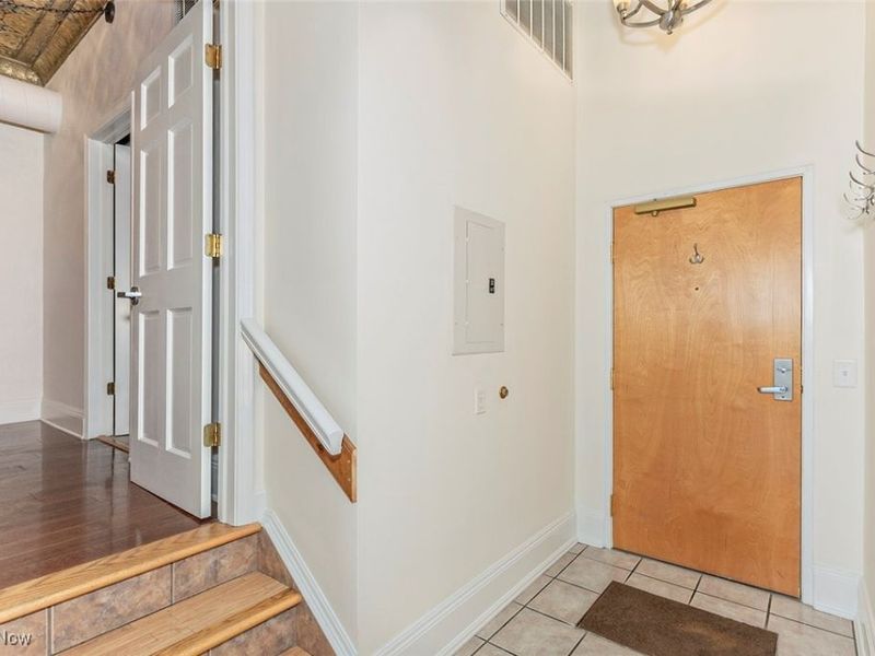 408 W Saint Clair Avenue, Unit 226, Cleveland, OH 44113 Photo 9