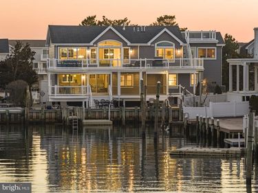 45 BUCKINGHAM AVENUE, HARVEY CEDARS, NJ 08008