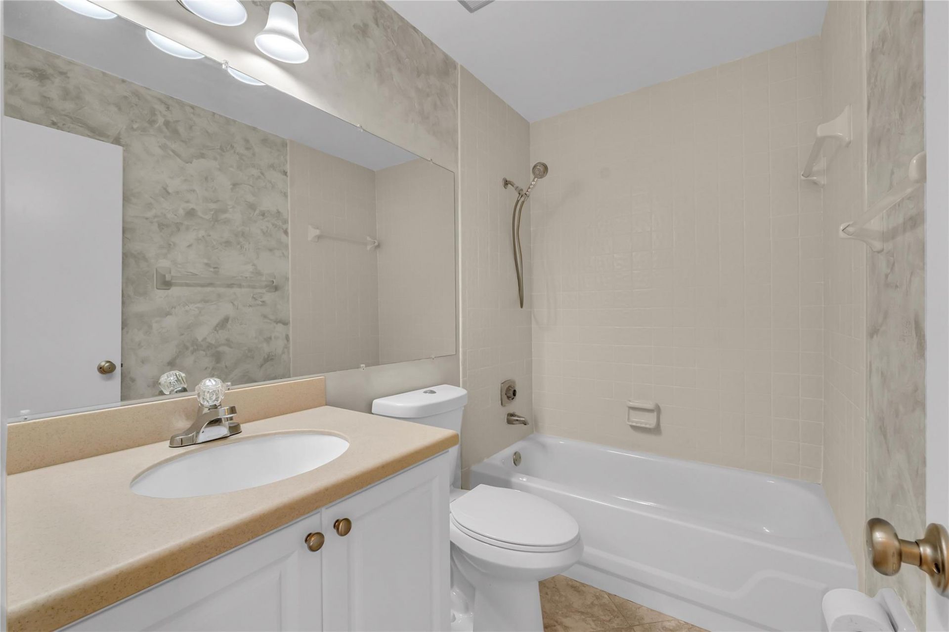 3246 Carambola Circle S, Unit 3246, Coconut Creek, FL 33066 Photo