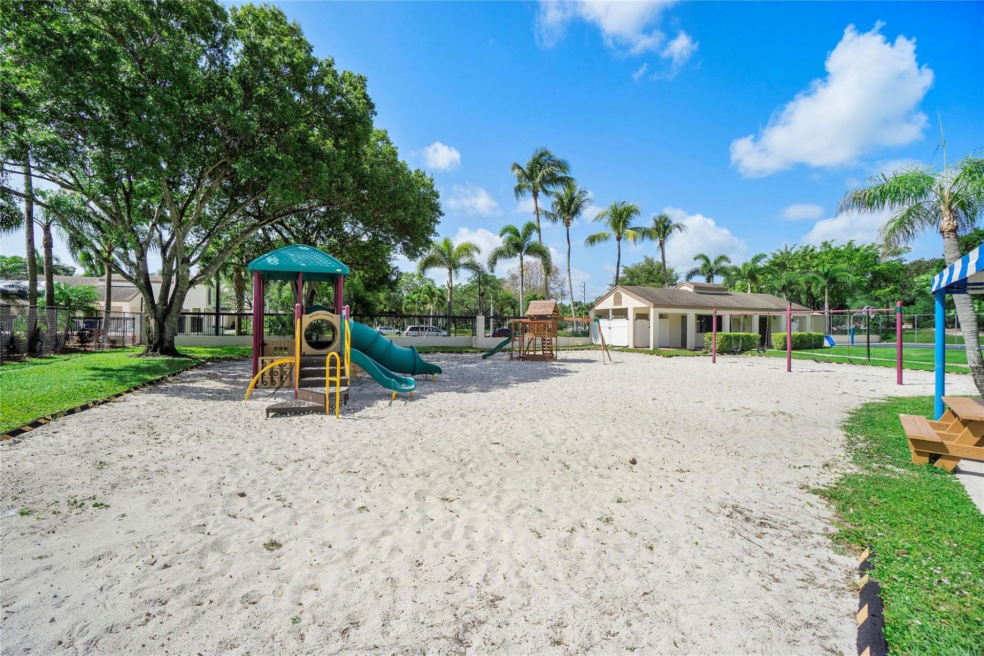 3246 Carambola Circle S, Unit 3246, Coconut Creek, FL 33066 Photo