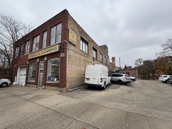 600 Oakton Street, Evanston, IL 60202