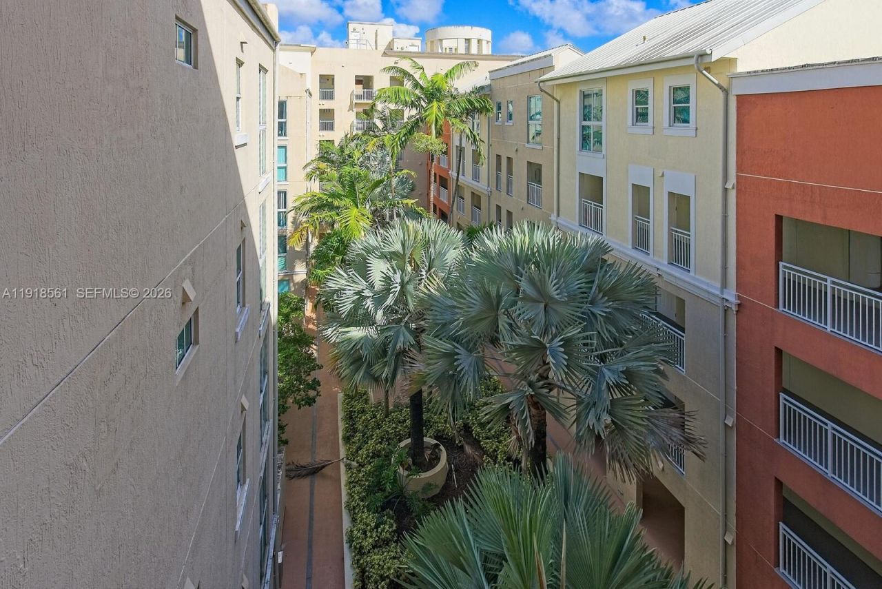 7285 SW 90th St, Unit D613, Miami, FL 33156 Photo