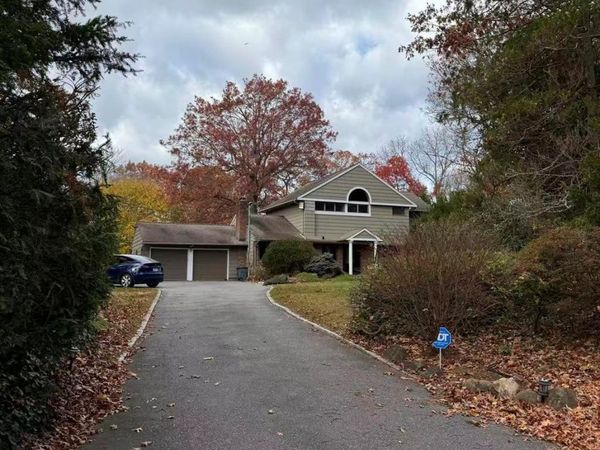 4 Norgate Road, Glen Head, NY 11545