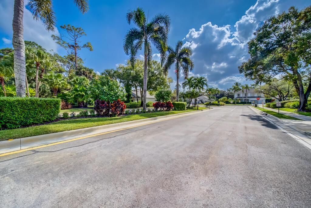 15055 Oak Chase Court, Wellington, FL 33414 Photo