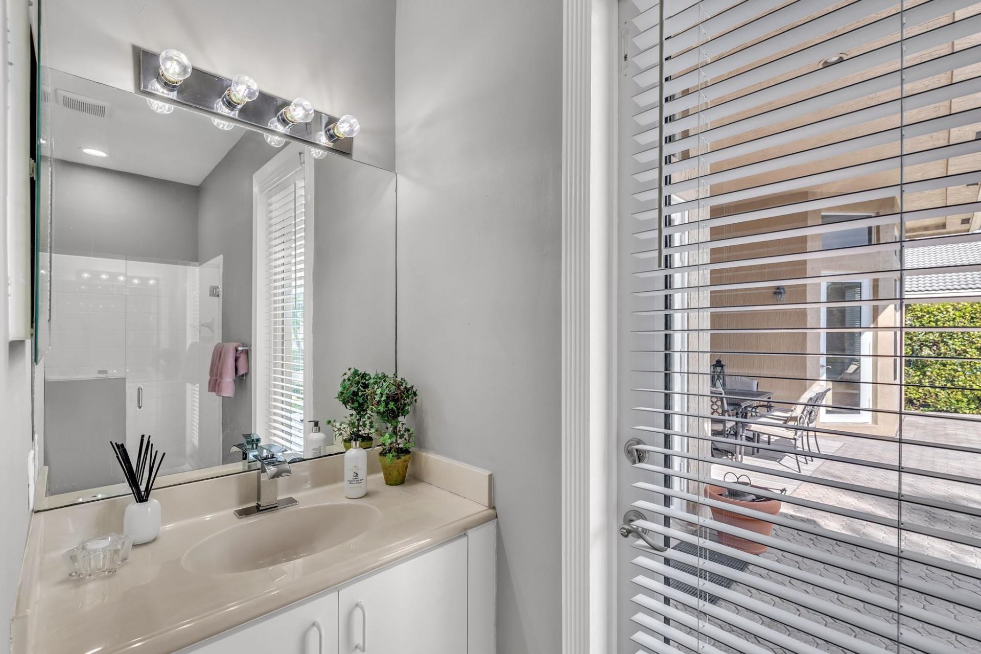 12040 NW 49th Dr, Coral Springs, FL 33076 Photo